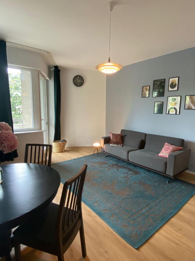Beautiful Apartment With Balcony Berlín Exterior foto